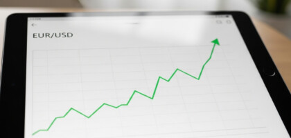 Forex Trading: The Basics Explained Simply by Jim Brown