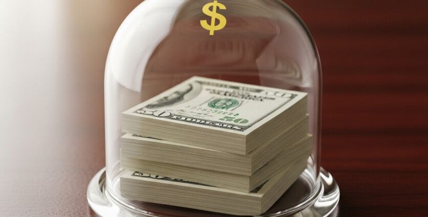 What is the Maximum Gain Potential for an Investor Short a January 30 Call at 4?