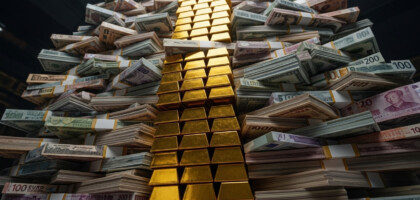 India’s Forex Reserves Surge to Record High of $704.89 Billion: A Comprehensive Analysis