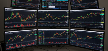 A Comprehensive Guide to Trading with Volume Indicators: Strategies and Technical Analysis